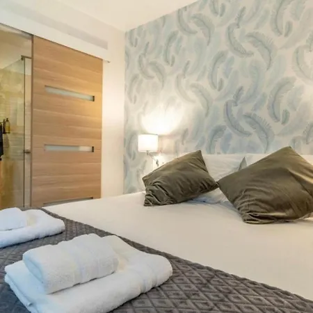 Domaine Ericarclem Couette-café 3*