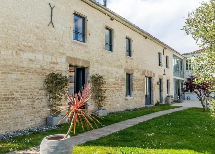 Bed and Breakfast Domaine Ericarclem Aigrefeuille-dʼAunis