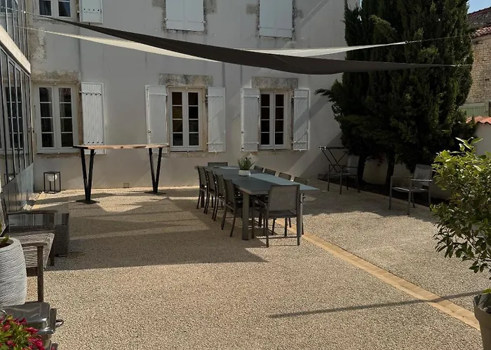 Bed and Breakfast Domaine Ericarclem Aigrefeuille-dʼAunis